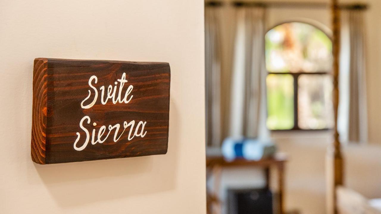 Villa Santa Cruz Тодос Сантос Екстериор снимка